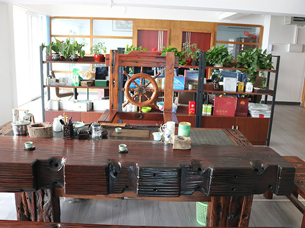 潤東方環(huán)?？照{公司辦公室