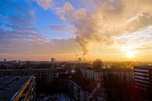 改革政府事權(quán)配置，強(qiáng)化環(huán)境監(jiān)測(cè)事業(yè)！